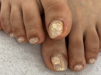 ユヌ(une)/透明感100%アート