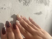 ノラ ミナミアオヤマ(NORA MINAMIAOYAMA)の雰囲気(秋冬に人気のボルドーとパール♪季節に合わせたデザインもご提案)