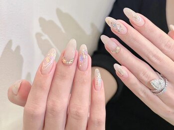 カカネイルズ(Kaka nails)/オフィスでも浮かない上品ネイル