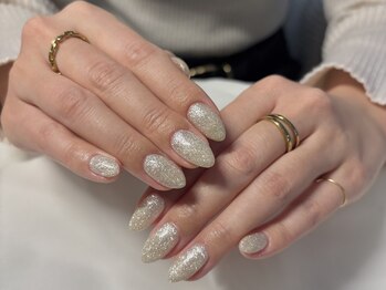 ソワレ(Soiree)/ホワイトシルバーのワンカラー