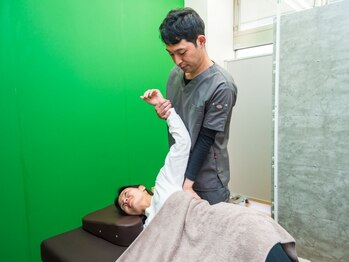 りゅうさん鍼灸整体院/施術風景