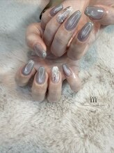 イー(iii)/ニュアンスネイル