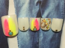 ネイルサロン リリオ(Nail Salon Ririo)/蛍光カラーフットネイル