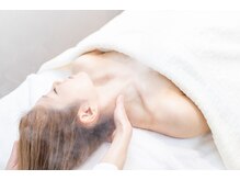 リオ(RIO)/首のリンパを流してむくみ改善