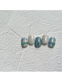 リファインネイル(refinenail)/水彩ニュアンスチェックネイル