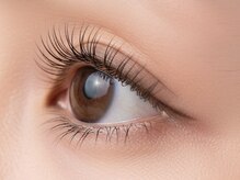 Q.韓国風束感まつげパーマがおすすめな人は？