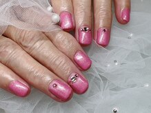 ラマーノミエ(LA MANO MIE)/ビビットピンクラメ