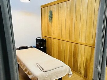 くまがい整体院 稲荷店/落ち着ける個室