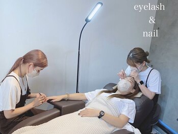 エクラン バイ アイネイルエム(ECRIN by.eyenailm)の写真/【忙しい方の味方★】当店だからこそ可能な同時施術で時間を有効活用！ネイル＋アイの両方キレイを叶える♪