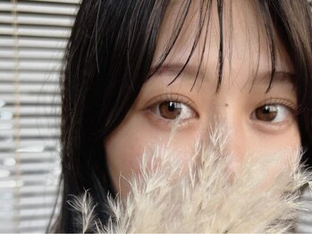 ロレインブロウ 吉祥寺店の写真/やり過ぎず透明感や抜け感を施し、貴方の持つ素材を生かした目元になれる美眉Wax×まつげパーマ¥9800-