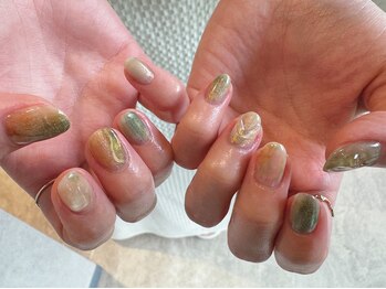 シー(Shhh...)/紅葉カラーニュアンス