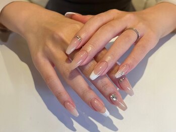 ピカイチウェルネス 上通店(pikAicHi WELLNESS)の写真/《提案力×高技術》爪の薄さ,深爪,フォルムにこだわり自然な長さだし♪ショート~ロングまでお任せ♪