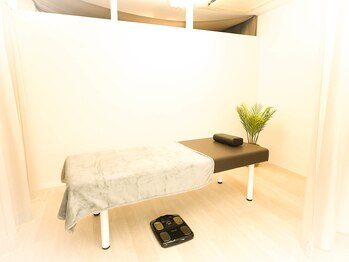 ジ ユニーク(the UNIQUE)/爽やかな空間