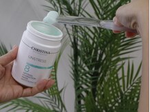 【肌質改善】Pua Pua Facial 【プアプアフェイシャル】/STEP15　クリームで保湿