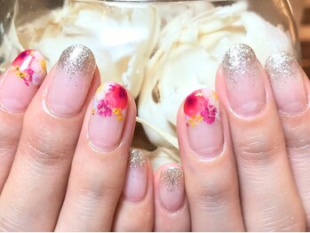 フラワーネイル