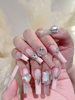 インネイルサロン(yin nail salon)の写真/夜21時まで営業◇カラーは約300以上ご用意♪今人気のマグネットもご用意♪シンプルまでもお任せください！