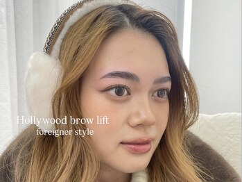 リッチアイブロウサロンエビス(Rich Eyebrow Salon EBISU)の写真/顔の8割は眉毛で決まる♪【人気No.１★ハリウッドブロウリフト】垢抜けたスッキリ眉へ。