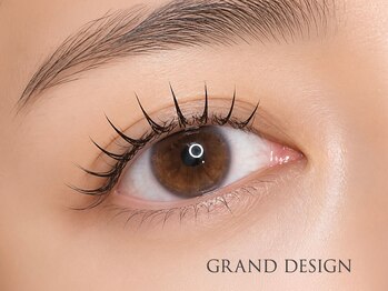 グランドデザイン 岐阜店(GRAND DESIGN)の写真/下がりまつ毛・ボリューム不足に◇新技術&Healthyで叶える◇瞳を美しく魅せる洗練された上向き目元