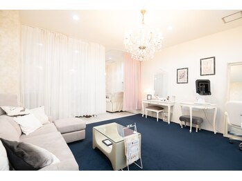 グラマラス/落ち着く空間でお過ごしください