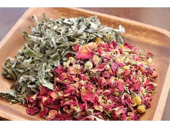 ヴィクトワール ナチューフ(victoire)/女性ホルモンに強いハーブ人気