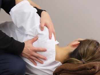 しろくま接骨院/ねこ背・首肩コリ・巻き方コース