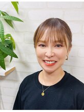 頭と首と顔のマッサージ パチューカ(PACHUCA) AKI