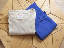 ブルーチャリ/施術着｜タイパンツにお着替え