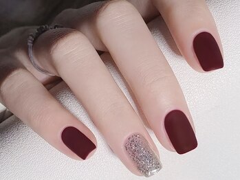 エム 新大久保店(M)/ワンカラーorラメグラ¥4980