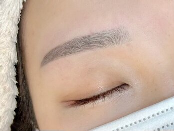 メメ 武庫之荘(meme)/アイブロウスタイング/武庫之荘