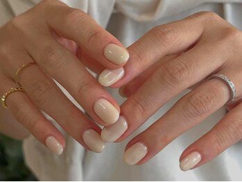 ロカネイルズ(roca nails)の写真/こだわりのワンカラーで指先からおしゃれ上級者に☆たくさんのサンプルから選べるため理想の指先が叶う♪