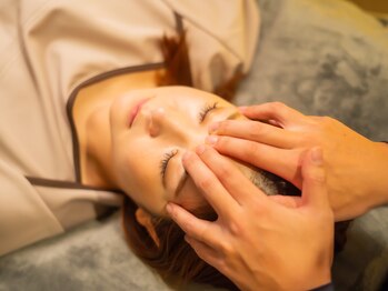 キリンの昼寝/施術イメージ