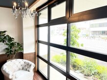 サロン ド クリスタル(salon de CRYSTAL)