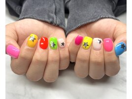 カラフルネイル　ネオンカラー