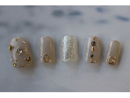 上品なプチアートデザイン！