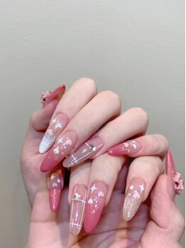 インネイルサロン(yin nail salon)の写真/流行りの韓国風・ワンホン風ネイルからキラキラアートまでご要望に合わせて幅広く対応させていただきます♪