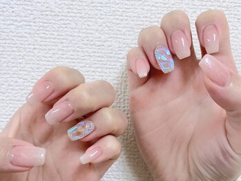 マーチ(March)/うるうるビジューネイル