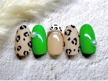 アヤ(AYA)/ビビット豹柄ネイル