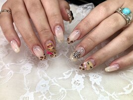 ヒョウ柄ネイル