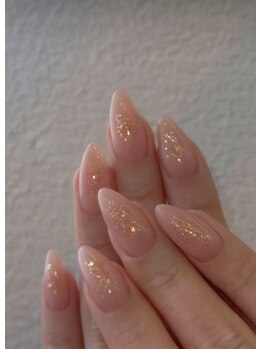 エクラン(Ecrin)/透明感×ラメ　上品ヌードネイル