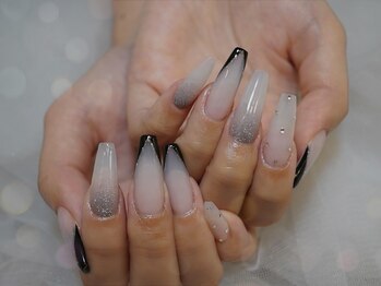 ルコル テイラー オブ ビューティー 新所沢(LuCoLu)の写真/フォルムにこだわった美しいスカルプをご提供☆指先をキレイに魅せる仕上がりで大満足の声、続々♪