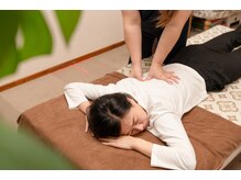 ずーっと悩んでいる猫背、反り腰、首の不調もおまかせください！