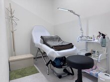 巻き爪補正店 枚方店の雰囲気（京阪枚方市駅の【東改札口】を出て右にお進みください）