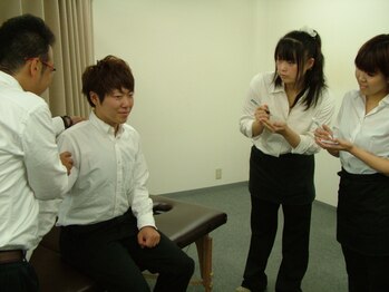 ボディーファーム(Body Farm)/スゴ腕店長による講習