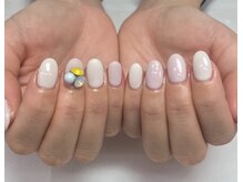 アイリッシュネイル 久屋大通店(Irish Nail)/ホワイト×ストーン