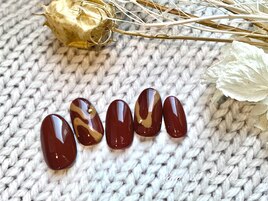 ニュアンス　ボルドー　シンプル