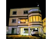 シェリ(Cheri)/夜の外観