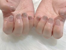 ヒールネイル(heal nail)/greigeグラデーション×ribbon