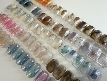 ヴィアンテ(Viante)の写真/《人と被らない個性派×トレンド感のあるネイルデザイン》お好みや爪の形・大きさに合わせて施術します◎