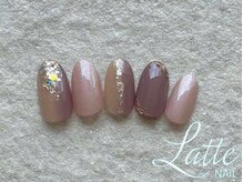 シンプルなオフィスネイルからデザインまで豊富なサンプルあり！