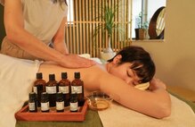 ティーツリーアロマアンドホリスティック(tea tree aroma & holistic)